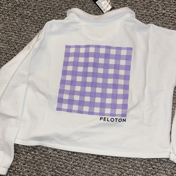 NWT Peloton cropped sweatshirt - Picture 2 of 6